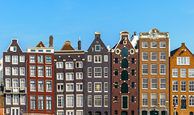 LA CASA MÁS ESTRECHA DEL MUNDO ESTÁ EN AMSTERDAM