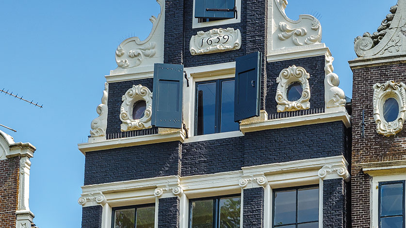 MAYORAL EN AMSTERDAM