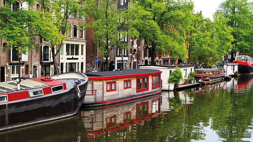 MAYORAL EN AMSTERDAM