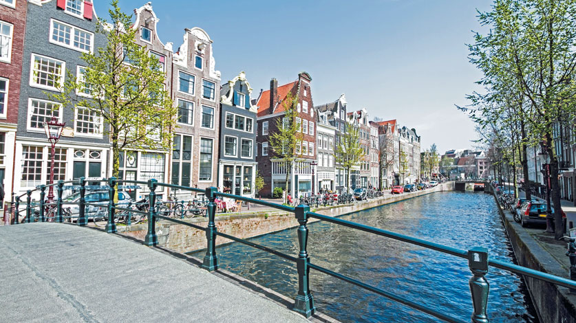 MAYORAL EN AMSTERDAM